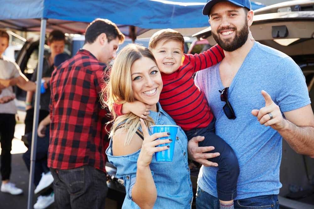 7 Family-Friendly Ways To Celebrate Tailgate Traditions - VAUNTE